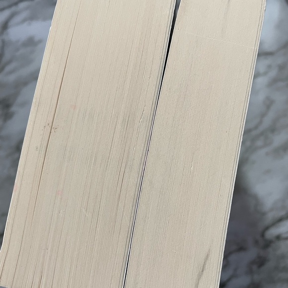 A Court of Thorns and Roses & A Court of Mist and Fury oop set - Picture 7 of 11